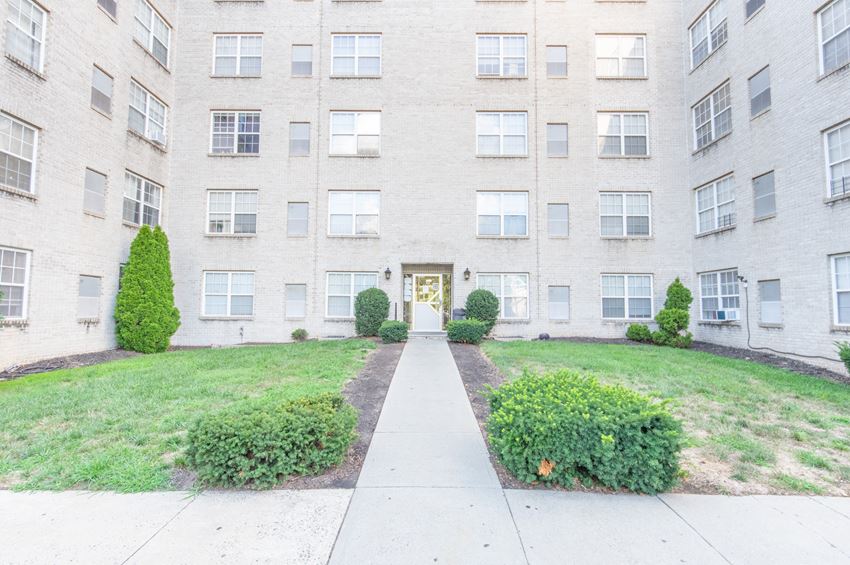 394 South Harrison Apartments, 394 South Harrison Street, East Orange